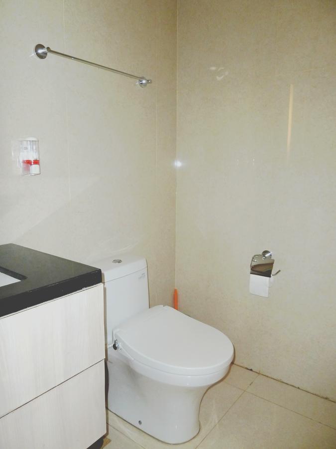 Pinnacle Apartment Pandanaran Semarang Dış mekan fotoğraf