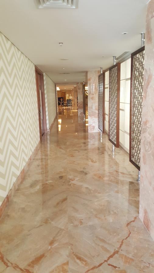 Pinnacle Apartment Pandanaran Semarang Dış mekan fotoğraf