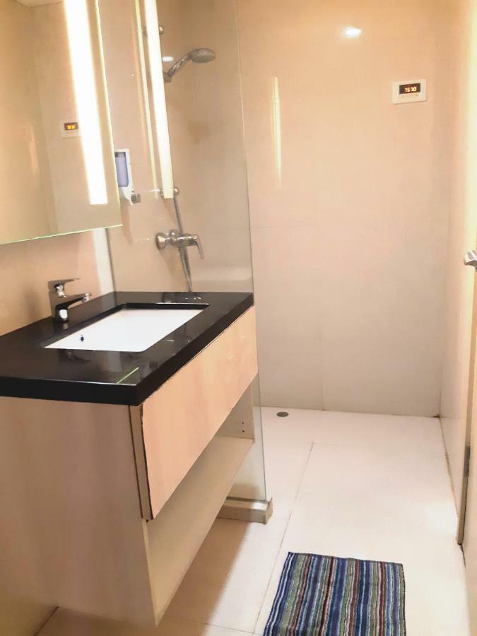 Pinnacle Apartment Pandanaran Semarang Dış mekan fotoğraf